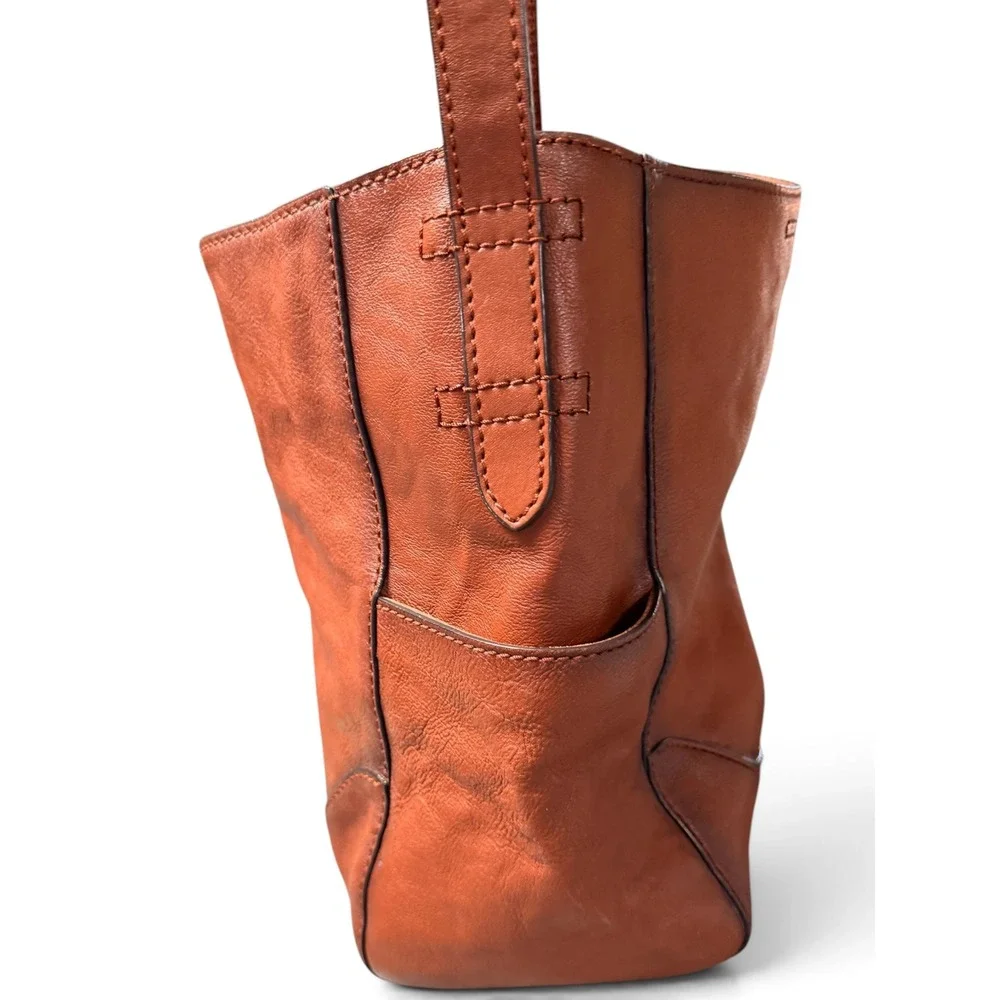 Frye Lena Hobo Bag Cognac Brown Leather Small Bucket Crossbody DB323